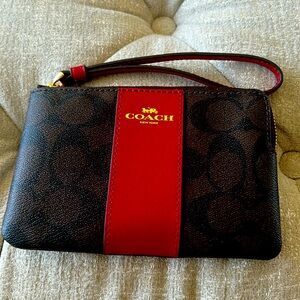 Coach wristlet 4‎ inches tall x 6 1/2 wide